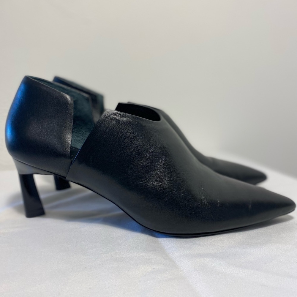 Mercedes Castillo Telma cut out leather booties 37., like new - Picture 2 of 16